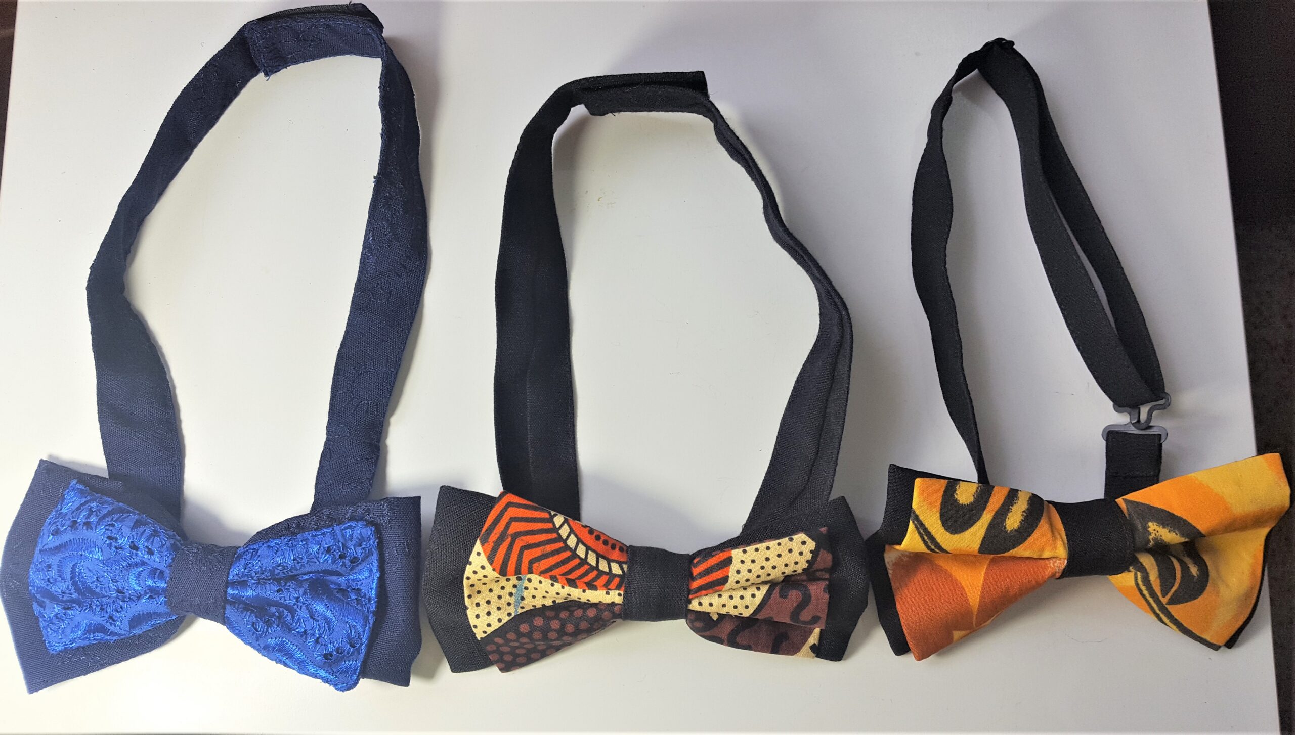 Bundle Bow-ties Navy-blue and African Print Mixed Designs Set