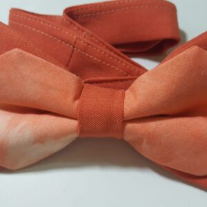 A Diamond Shape Tie-dye Adjustable Bow-Tie
