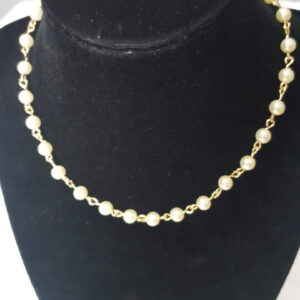 A Gold Wire and Imitation Pearls Set